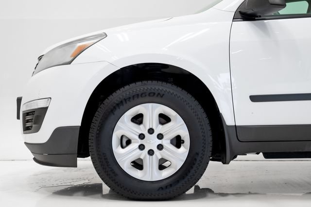 Used 2017 Chevrolet Traverse LS FWD image 29