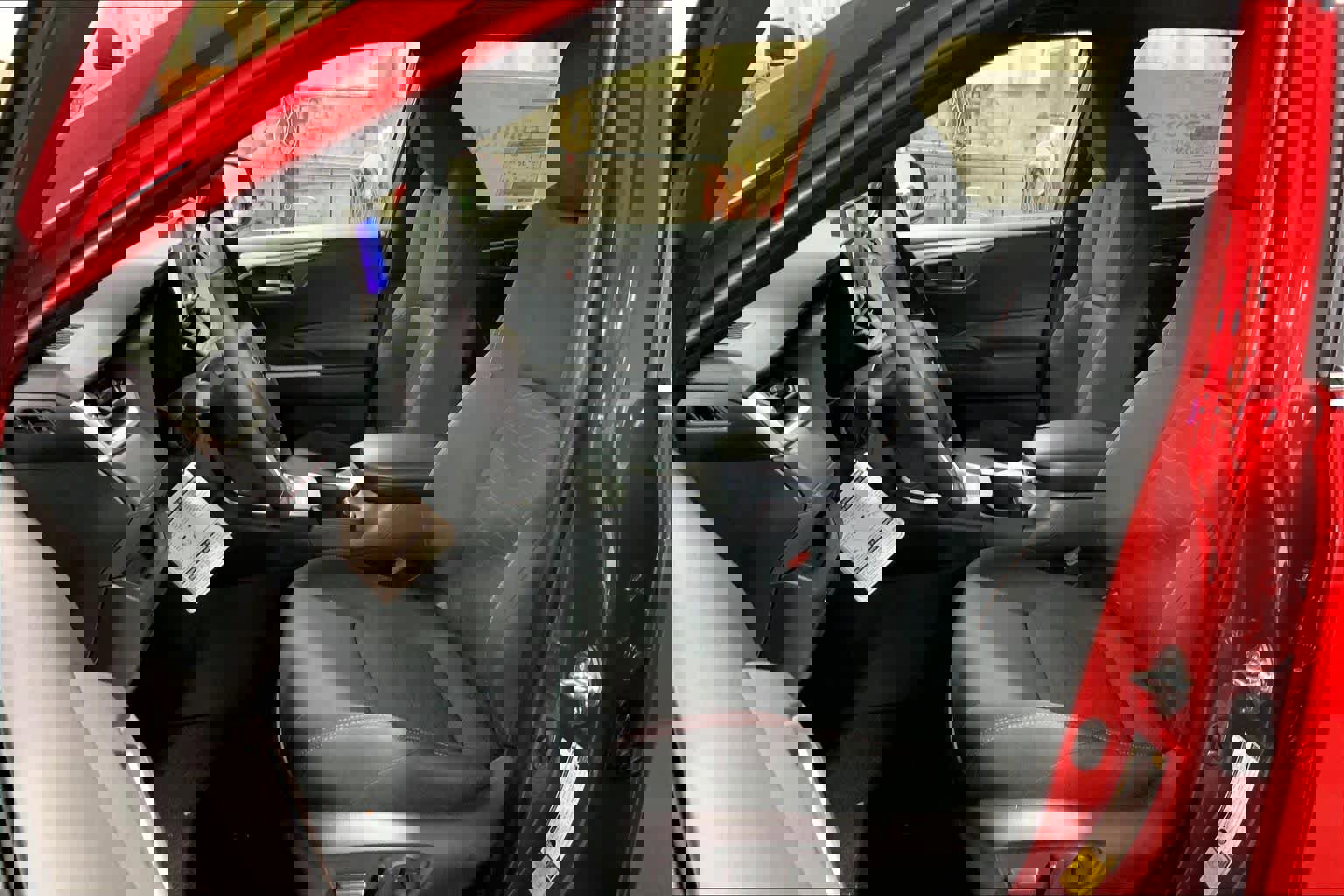 New 2025 Toyota RAV4 SE image 9