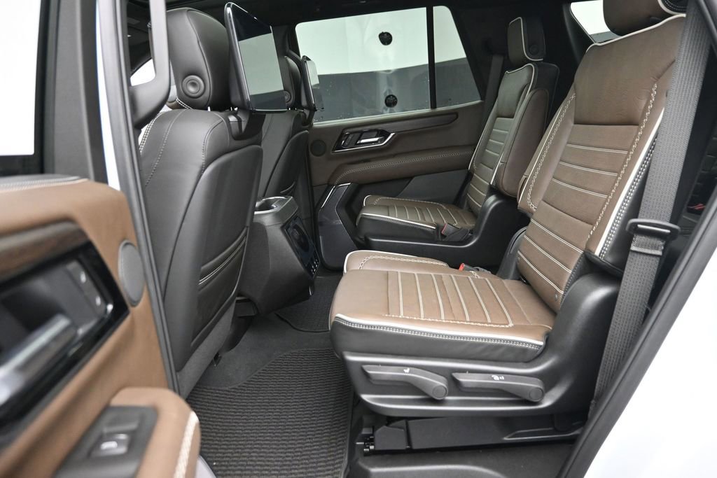 Used 2026 GMC Yukon Denali Ultimate AWD/4WD image 21