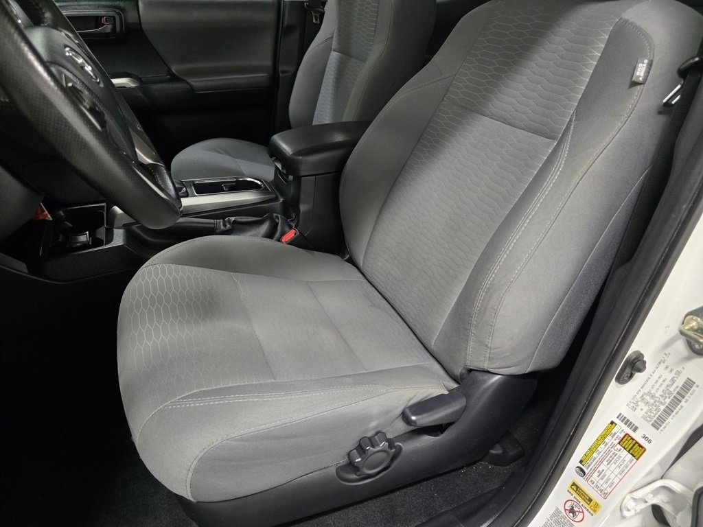 Used 2017 Toyota Tacoma SR5 image 21