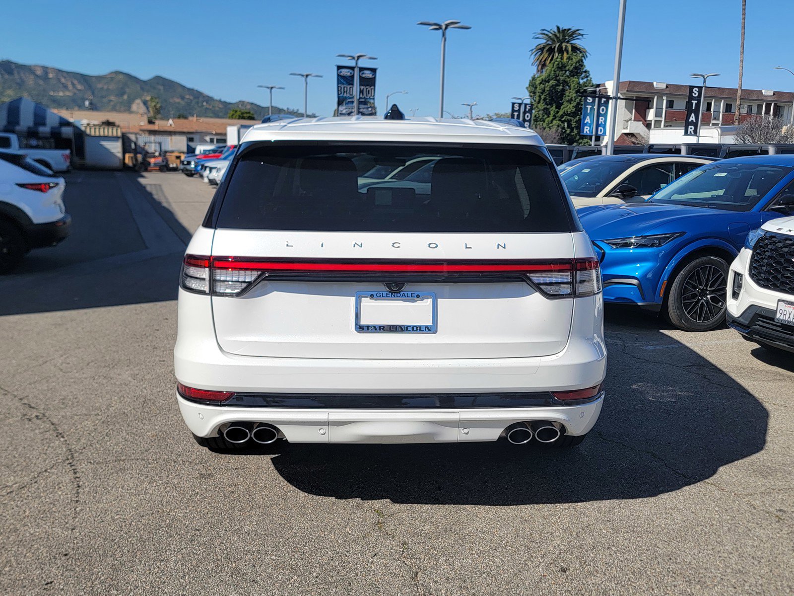 New 2026 Lincoln Aviator Reserve w/ Luxury Package image 5