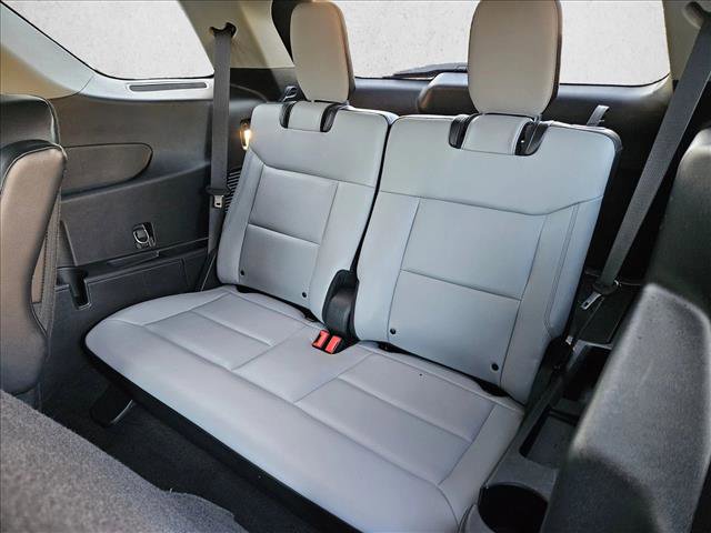 Used 2021 Ford Explorer XLT w/ Equipment Group 202A image 19