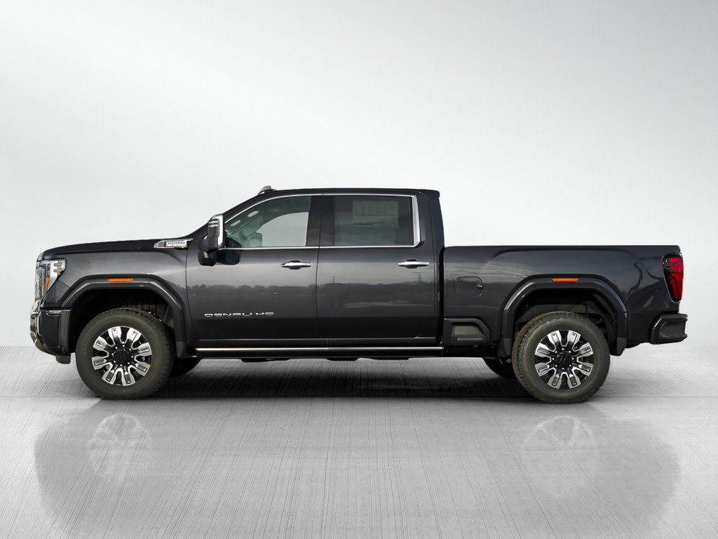 New 2026 GMC Sierra 3500 Denali w/ Denali Reserve Package image 4
