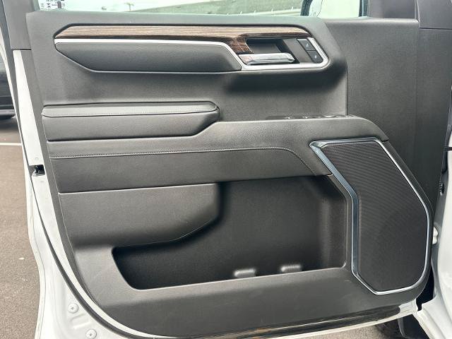 Used 2024 GMC Sierra 1500 Elevation AWD/4WD image 12