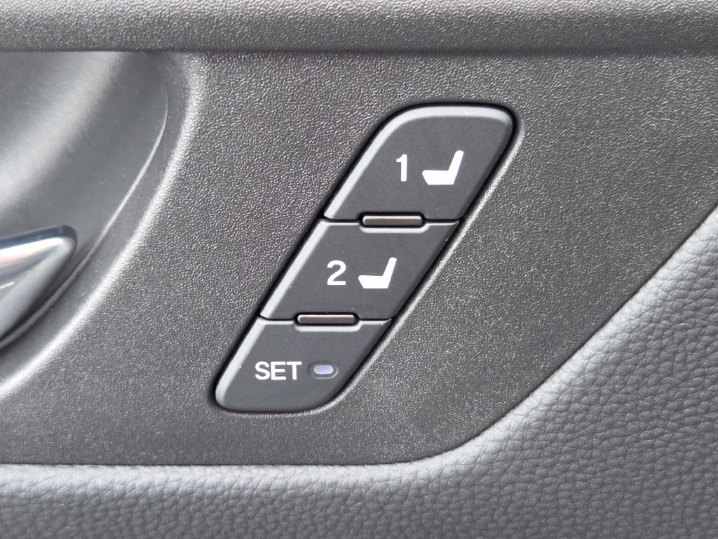 Certified 2025 Honda CR-V Sport-L image 11