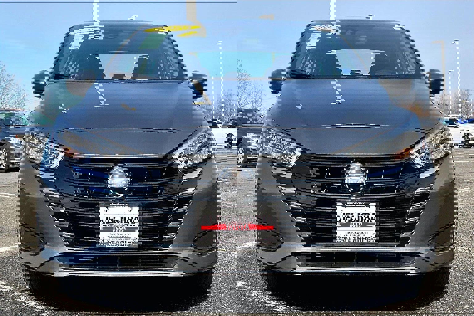 Used 2025 Nissan Versa SV image 3