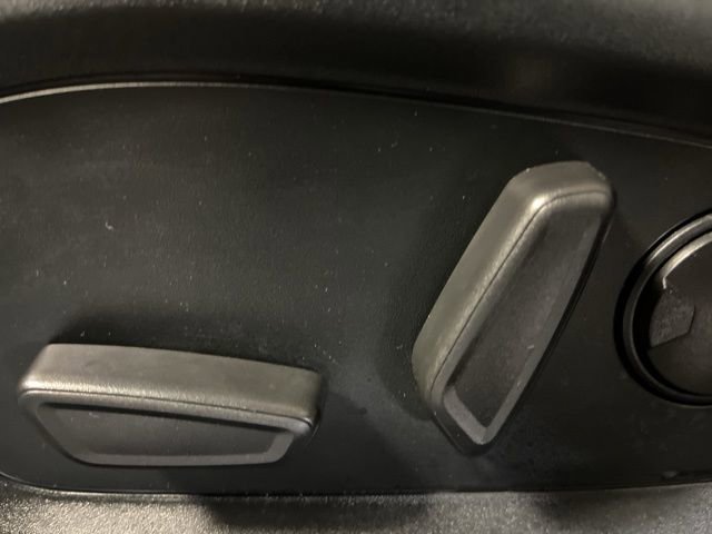 Used 2023 Ford Explorer XLT w/ Equipment Group 202A image 14