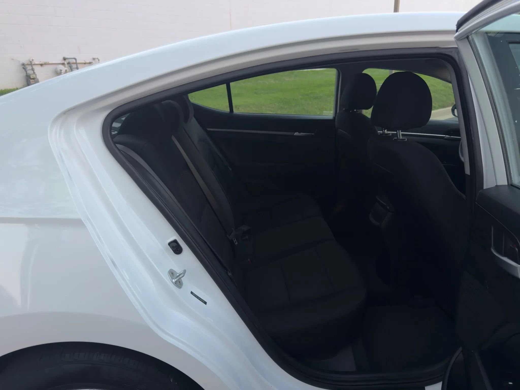 Used 2019 Hyundai Elantra SE image 22