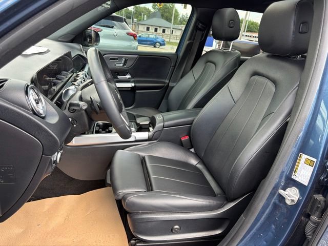 Used 2023 Mercedes-Benz GLB 250 4MATIC image 12