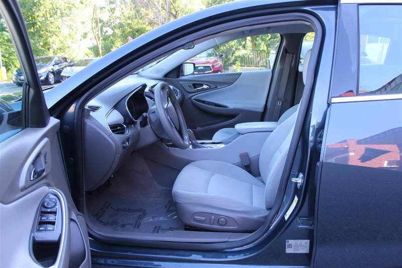 Used 2020 Chevrolet Malibu LT FWD image 10