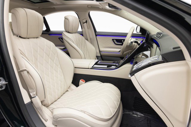 Used 2022 Mercedes-Benz S 580 4MATIC Sedan image 4