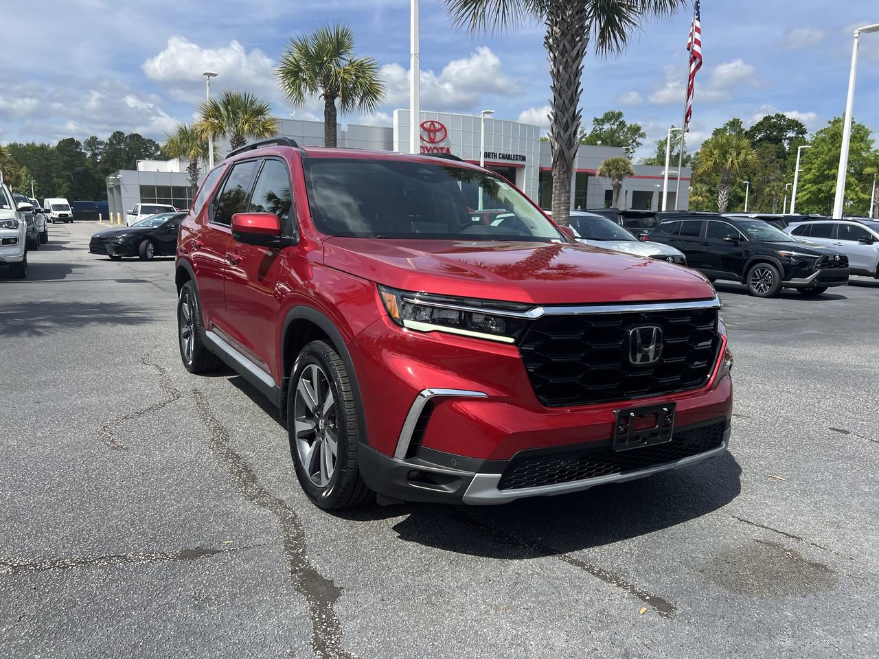Used 2023 Honda Pilot Elite image 2