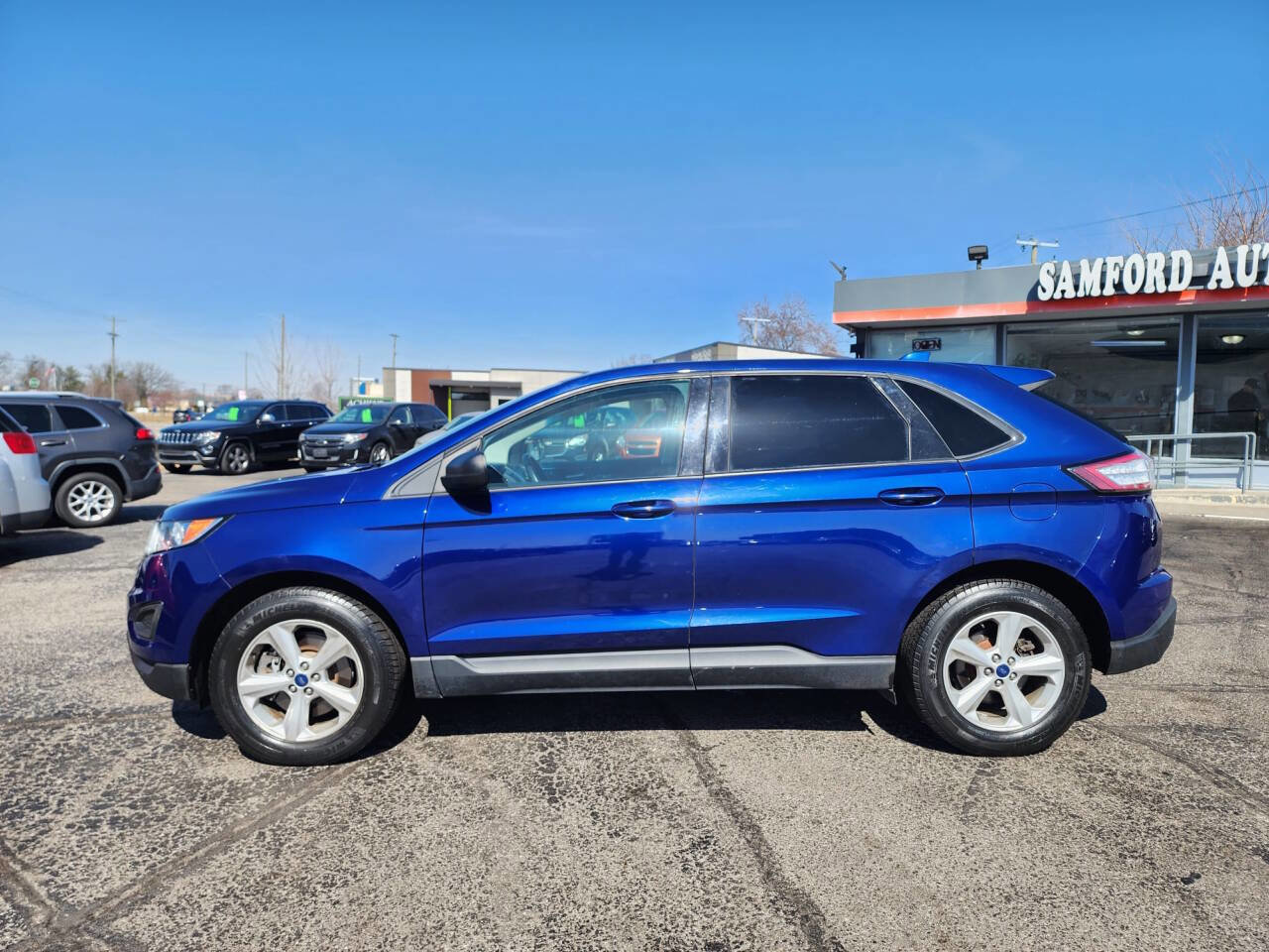 Used 2015 Ford Edge SE image 5