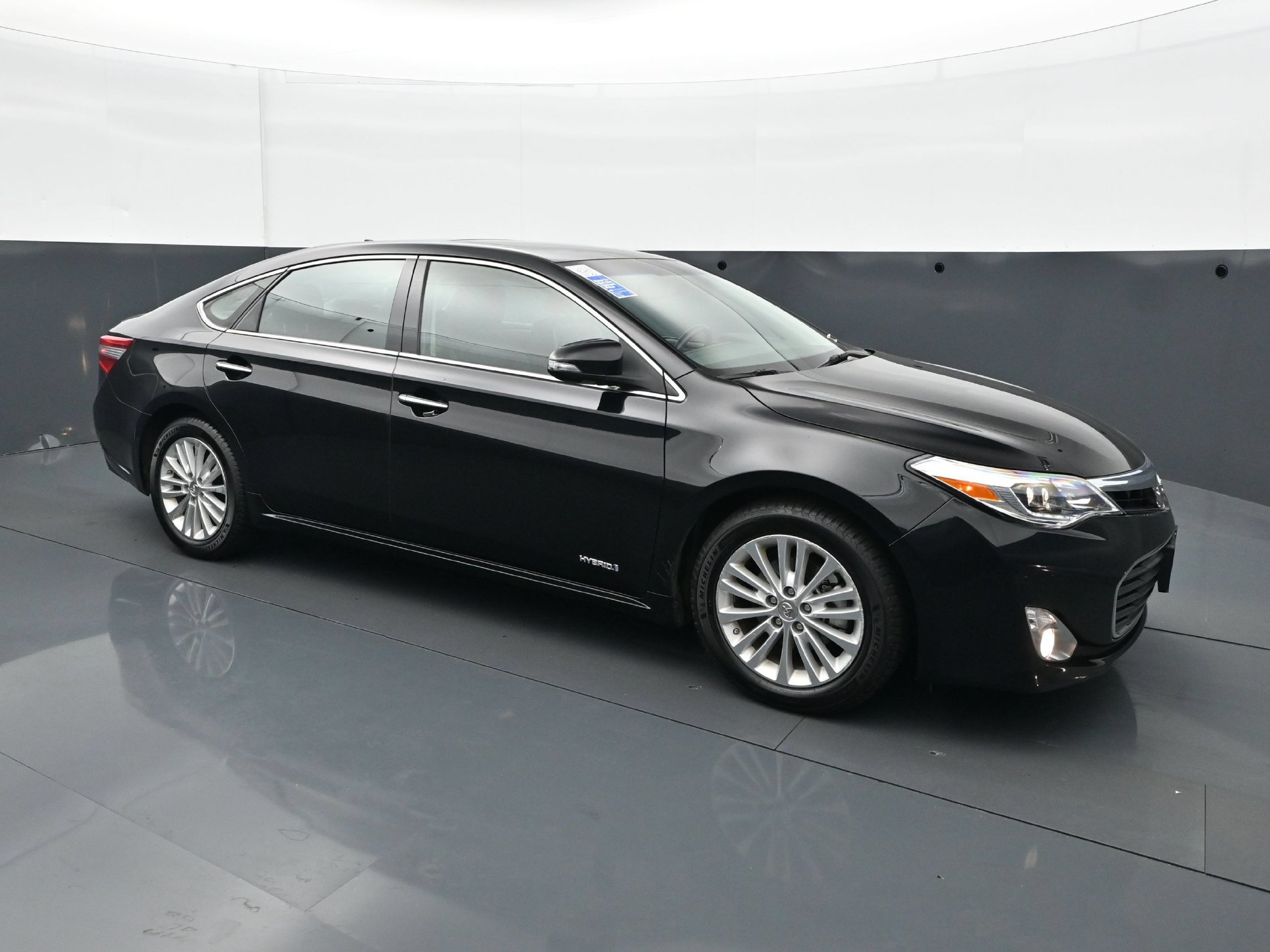 Used 2014 Toyota Avalon Limited FWD image 9