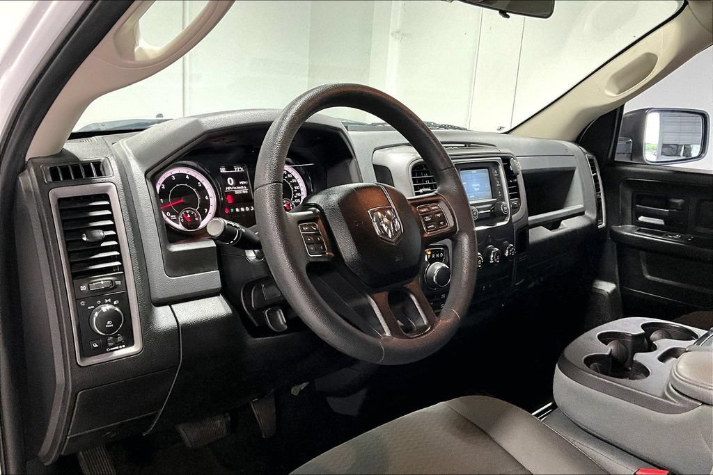 Used 2018 RAM 1500 Express w/ Express Value Package AWD/4WD image 16
