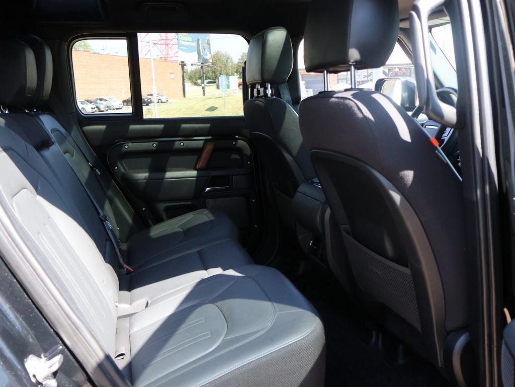 Used 2023 Land Rover Defender 110 X AWD/4WD image 12