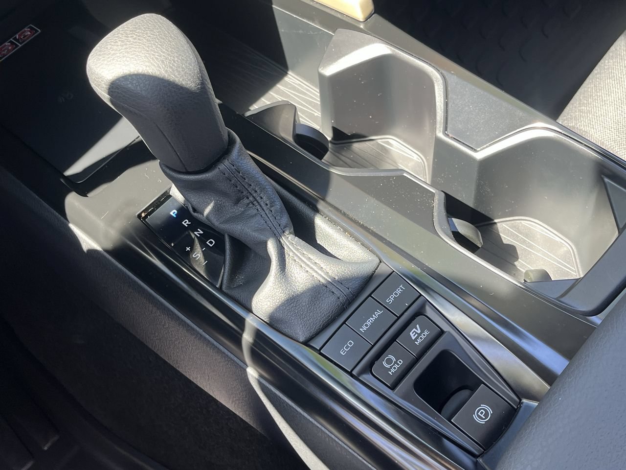 Used 2026 Toyota Camry LE w/ Convenience Package FWD image 14