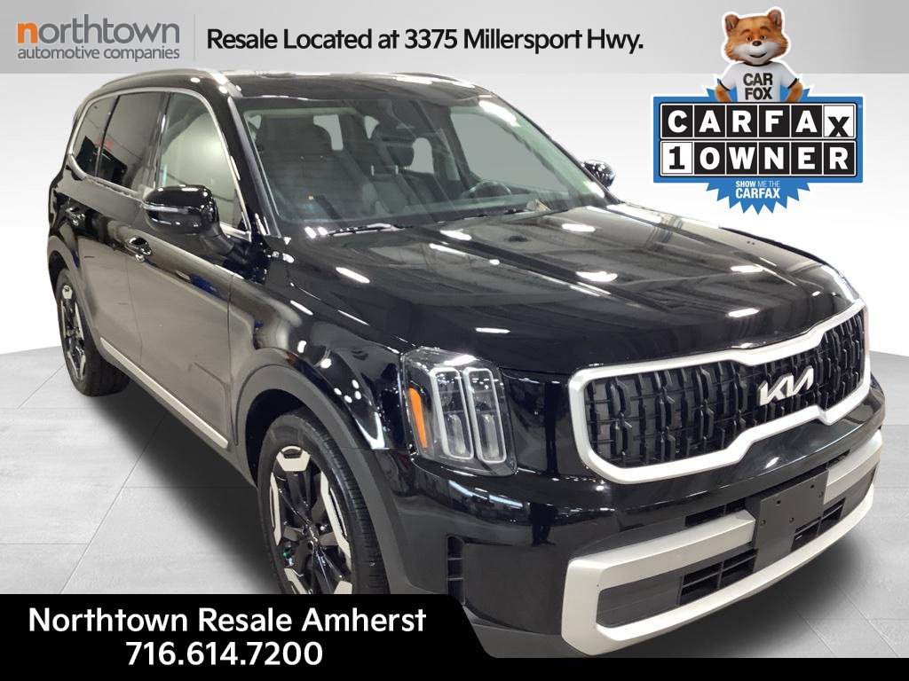 Used 2024 Kia Telluride EX w/ EX Captain's Chair Package AWD/4WD image 3