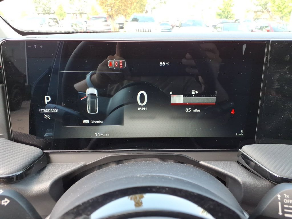 New 2027 Nissan Kicks SR w/ Cold Weather Package FWD image 21