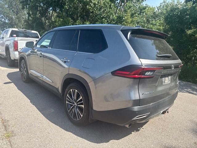 Used 2025 Toyota Grand Highlander AWD Hybrid image 6