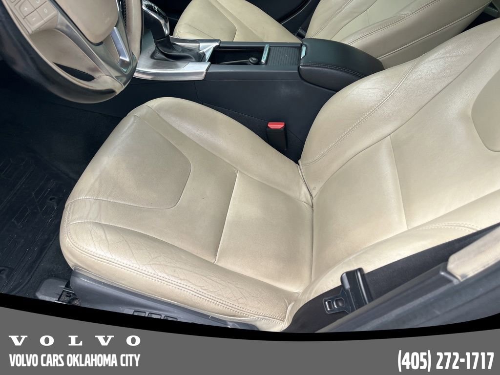 Used 2016 Volvo S60 T5 Premier w/ Convenience Package image 10