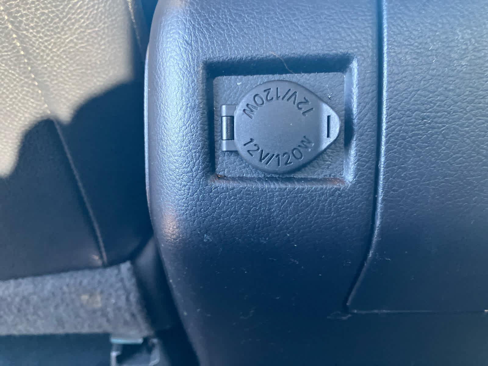 Used 2014 Toyota Tundra Limited w/ Limited Premium Package AWD/4WD image 33