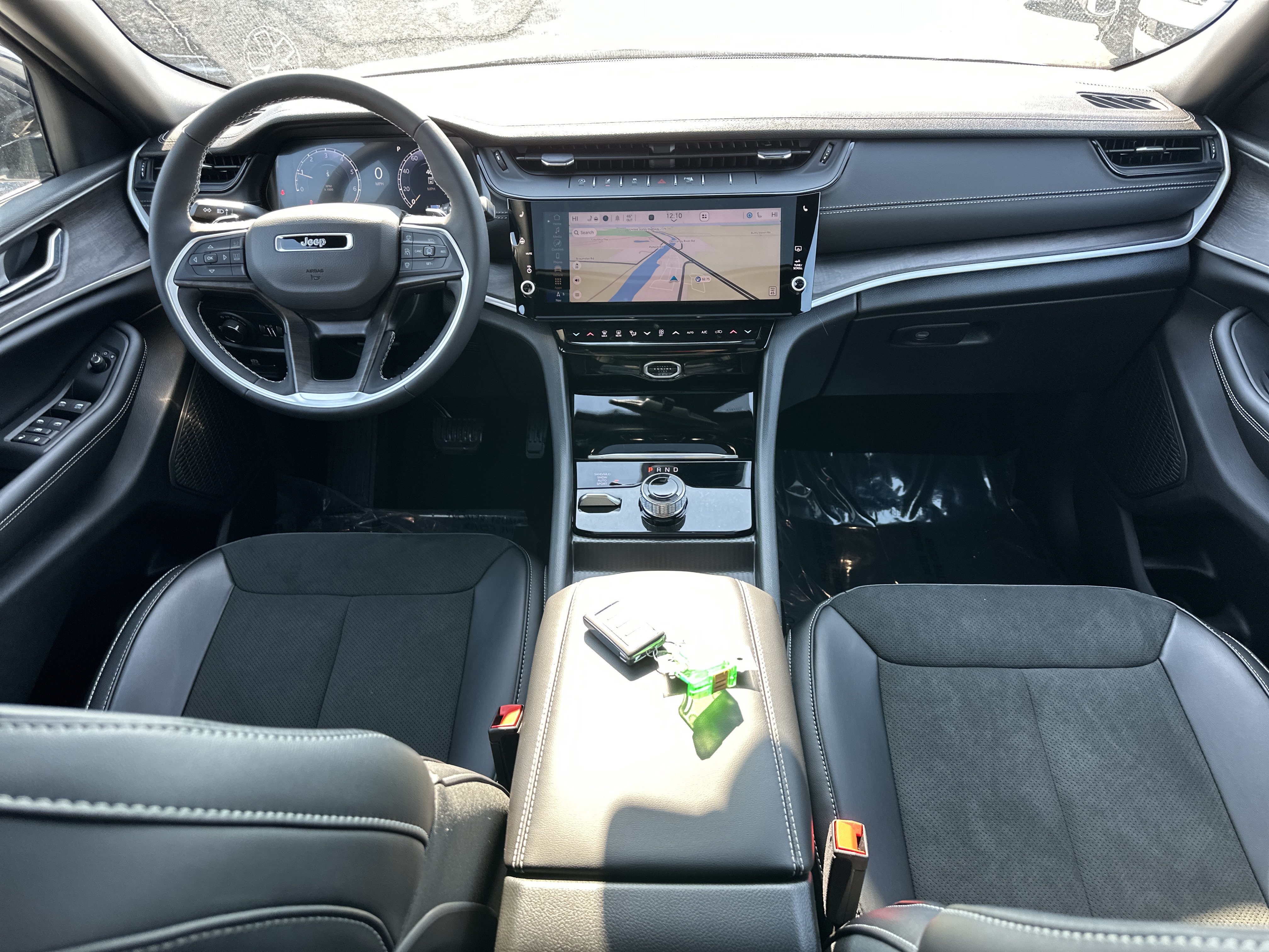 New 2026 Jeep Grand Cherokee Altitude AWD/4WD image 27