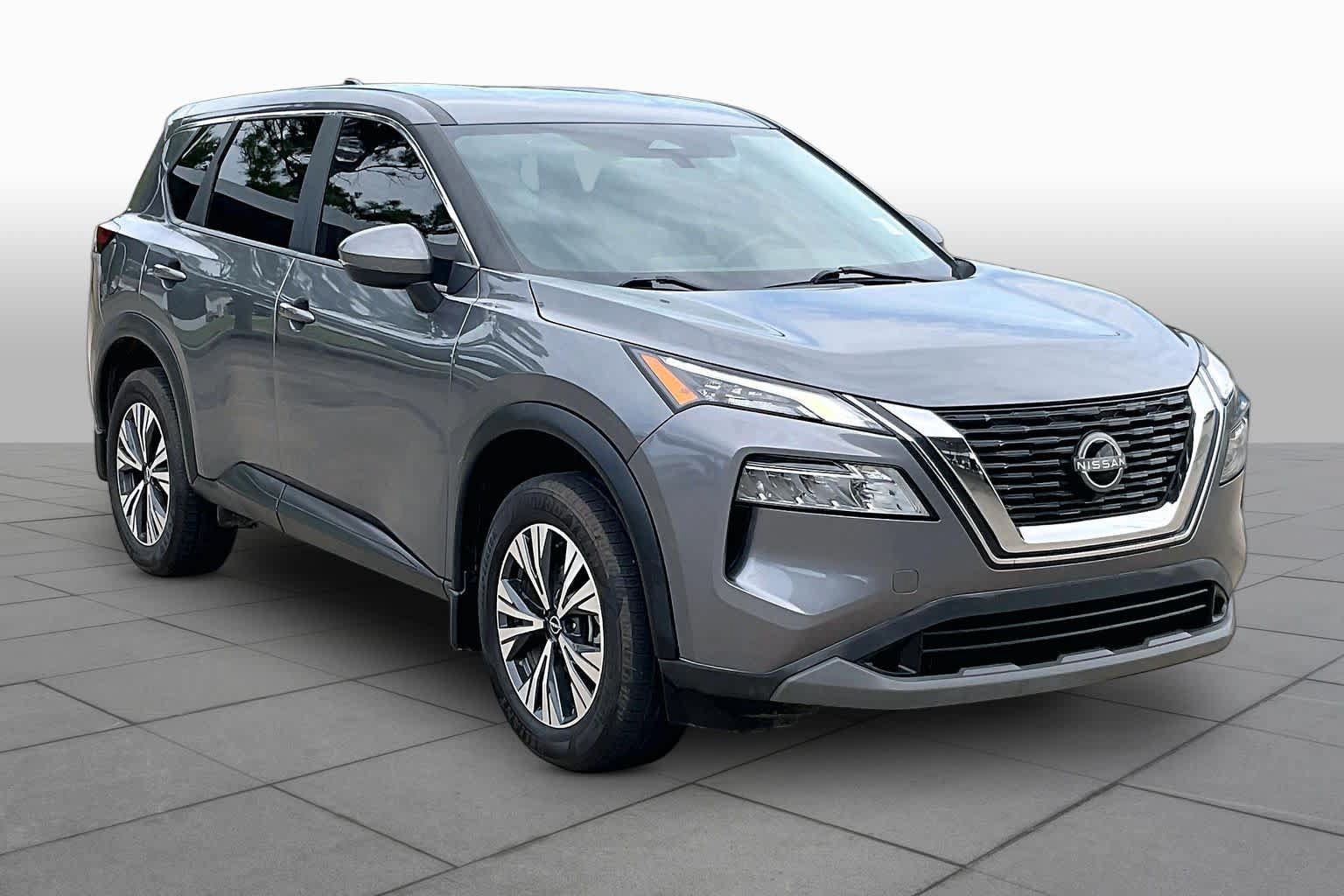 Used 2022 Nissan Rogue SV FWD image 3