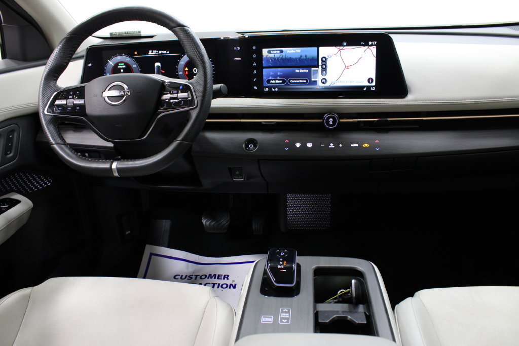 Used 2024 Nissan Ariya AWD image 9