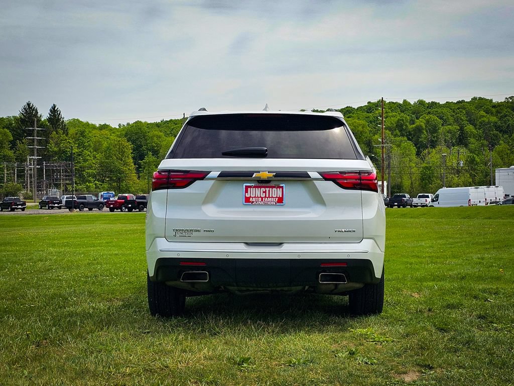 Used 2023 Chevrolet Traverse Premier AWD/4WD image 4