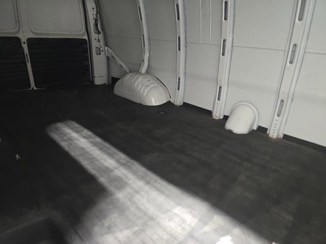 Used 2023 GMC Savana 2500 Extended image 14