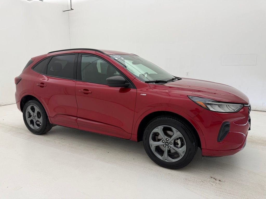 Used 2024 Ford Escape ST-Line video 1