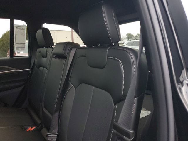 New 2026 Jeep Grand Cherokee Limited AWD/4WD image 14