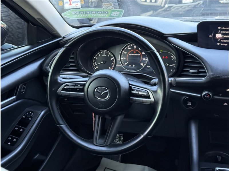 Used 2021 MAZDA MAZDA3 s image 34