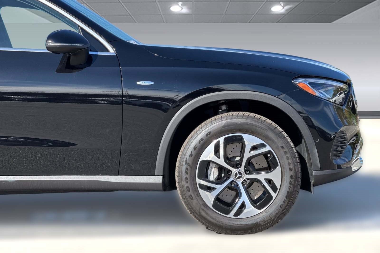 Certified 2025 Mercedes-Benz GLC 350e 4MATIC image 35