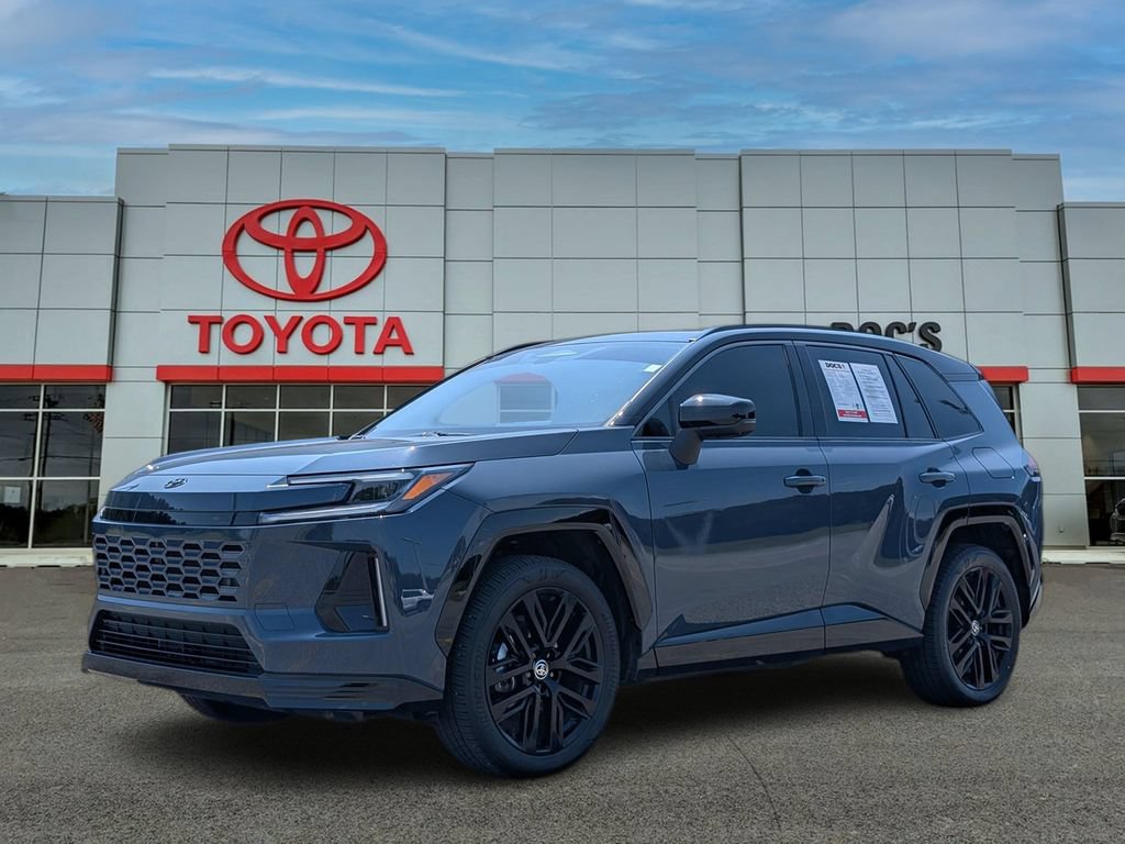 Used 2026 Toyota RAV4 XSE w/ Panoramic Sun Roof Package AWD/4WD video 1