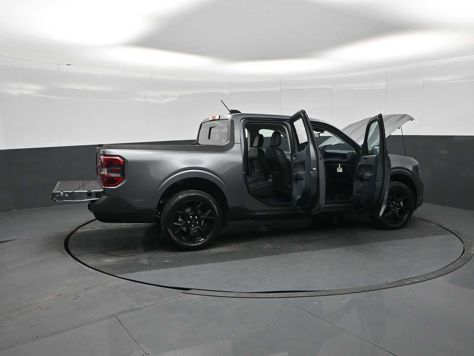 New 2026 Ford Maverick Lariat w/ Black Appearance Package image 39