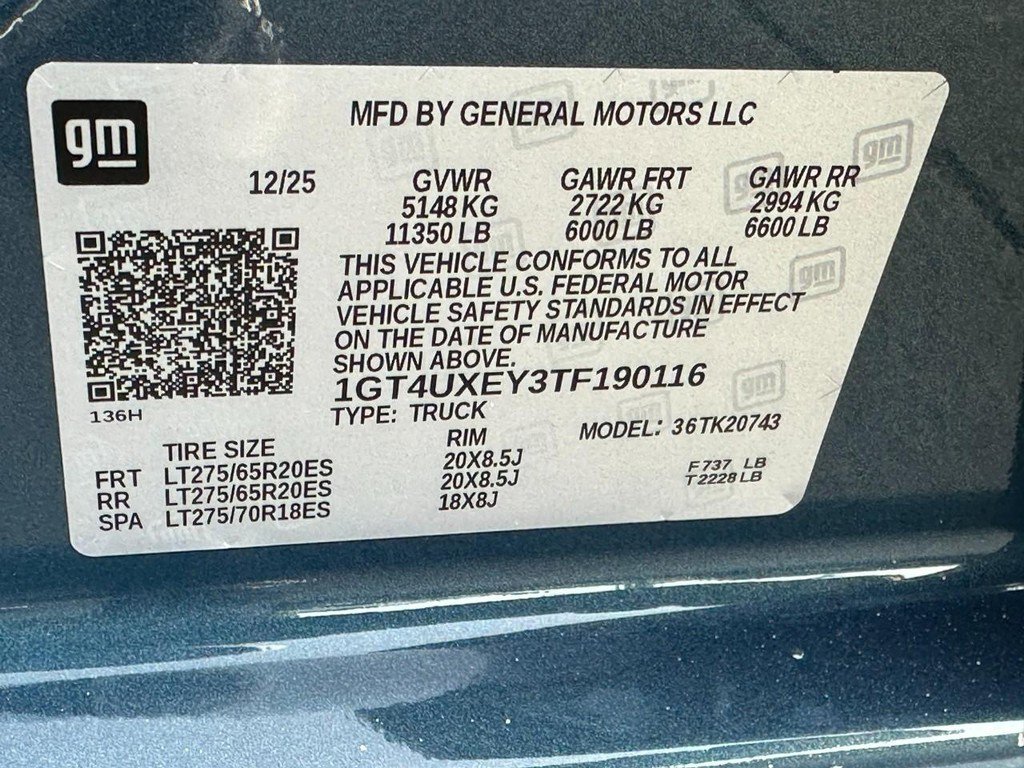 New 2026 GMC Sierra 2500 Denali Ultimate w/ LPO, Black Badging Package image 22