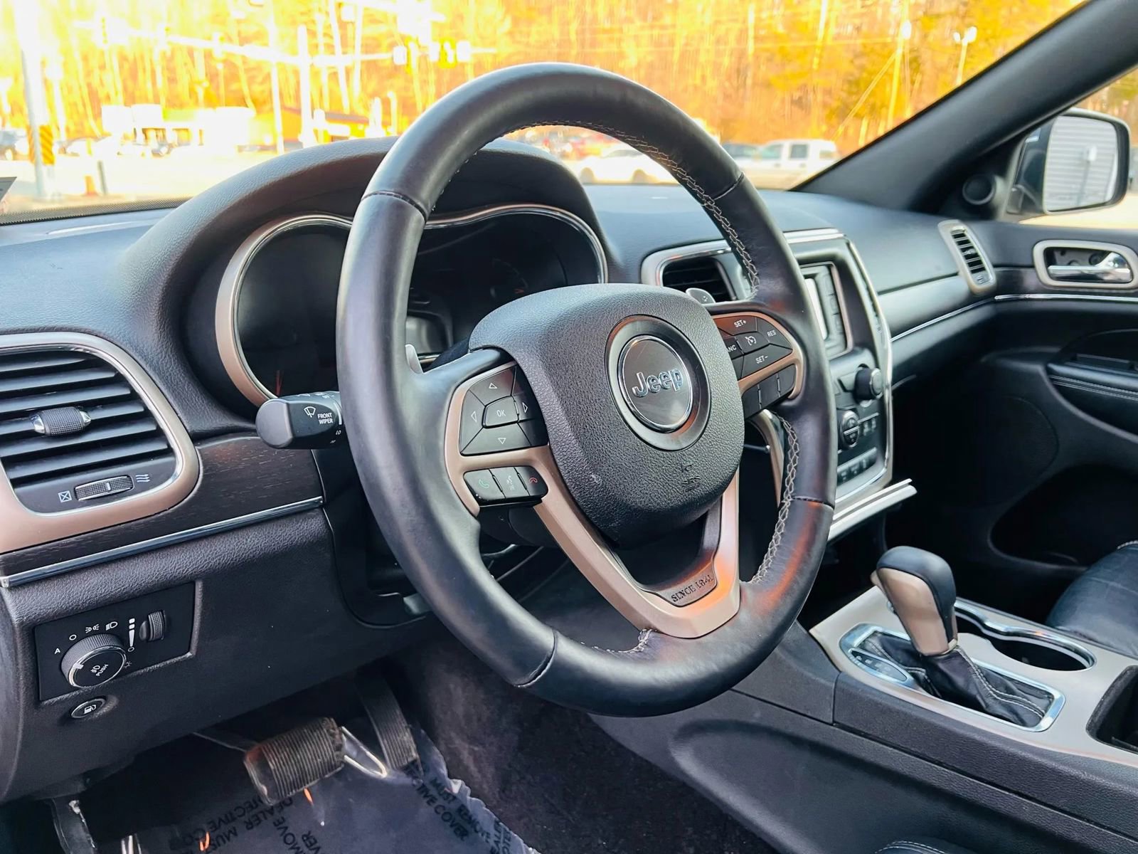 Used 2017 Jeep Grand Cherokee Limited RWD image 37