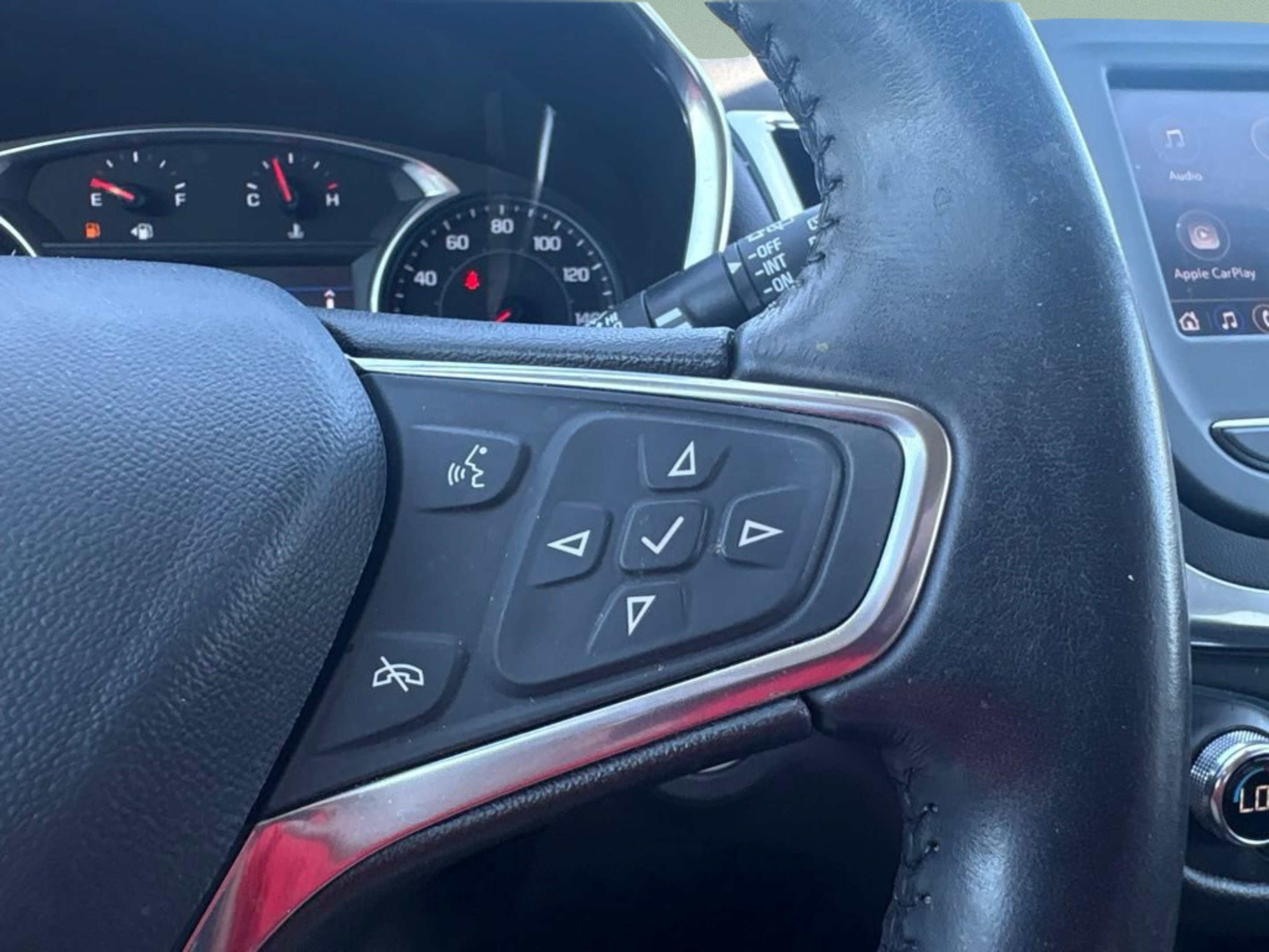 Used 2022 Chevrolet Equinox LT FWD image 11