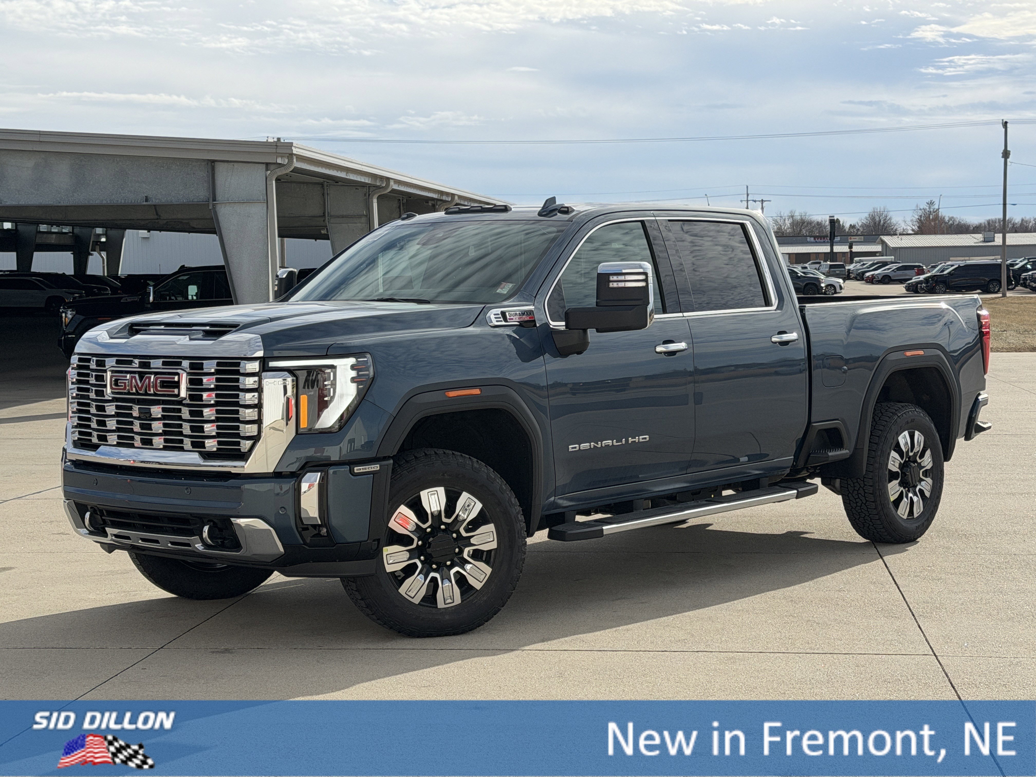 New 2026 GMC Sierra 3500 Denali w/ Denali Reserve Package image 1