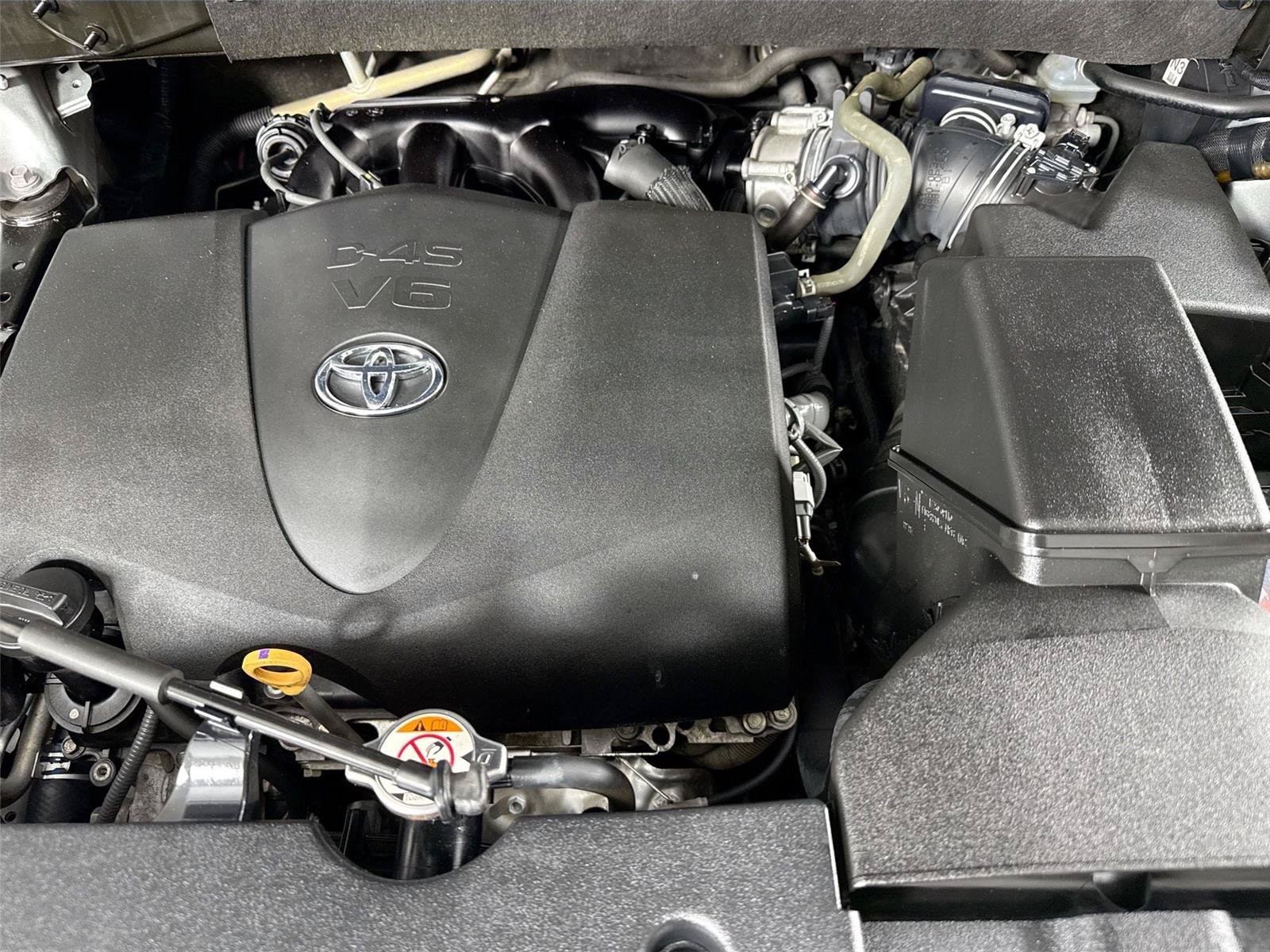 Used 2019 Toyota Highlander Limited Platinum AWD/4WD image 45