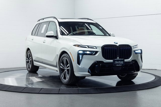 Used 2023 BMW X7 xDrive40i w/ M Sport Package image 4