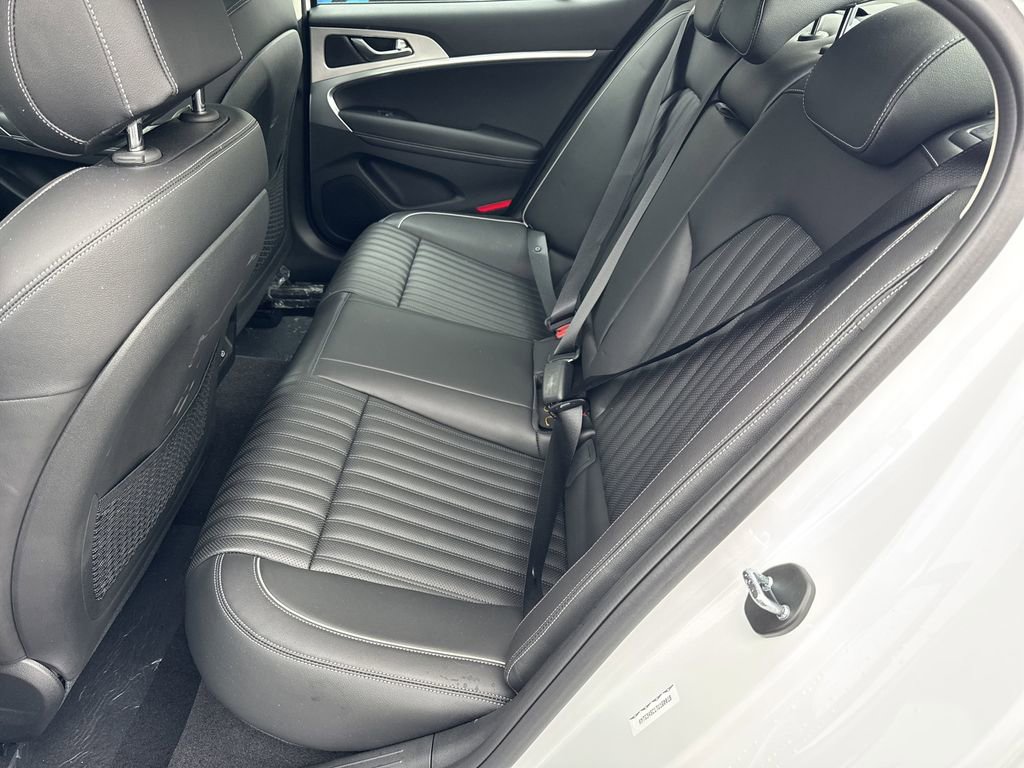 Used 2026 Genesis G70 2.5T Prestige image 20