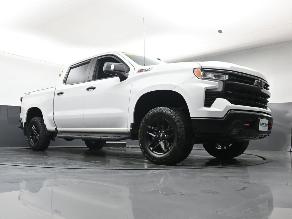 Used 2024 Chevrolet Silverado 1500 LT Trail Boss w/ LT Trail Boss Premium Package AWD/4WD image 22