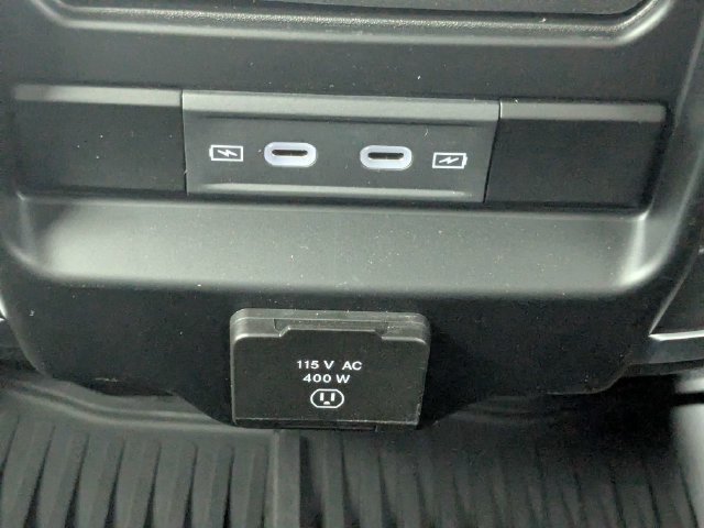 New 2026 RAM 3500 Big Horn AWD/4WD image 14