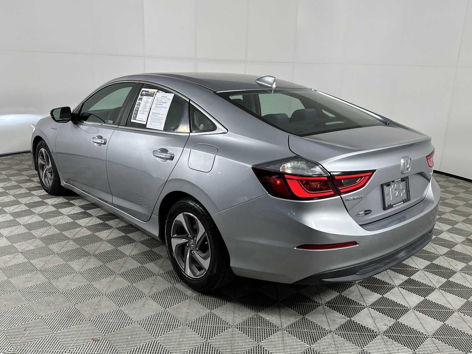 Used 2019 Honda Insight EX image 6