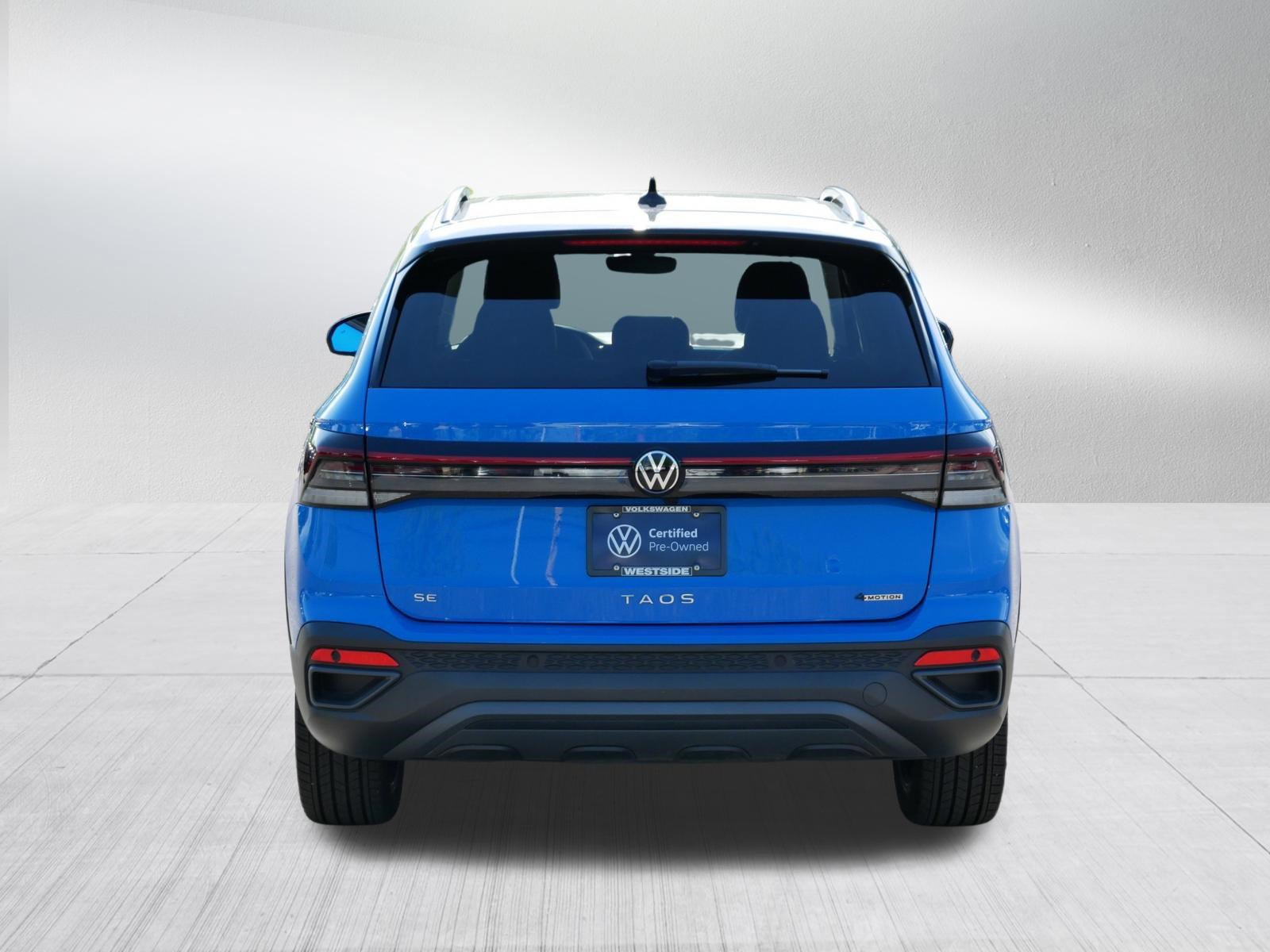 Certified 2025 Volkswagen Taos SE AWD/4WD image 6