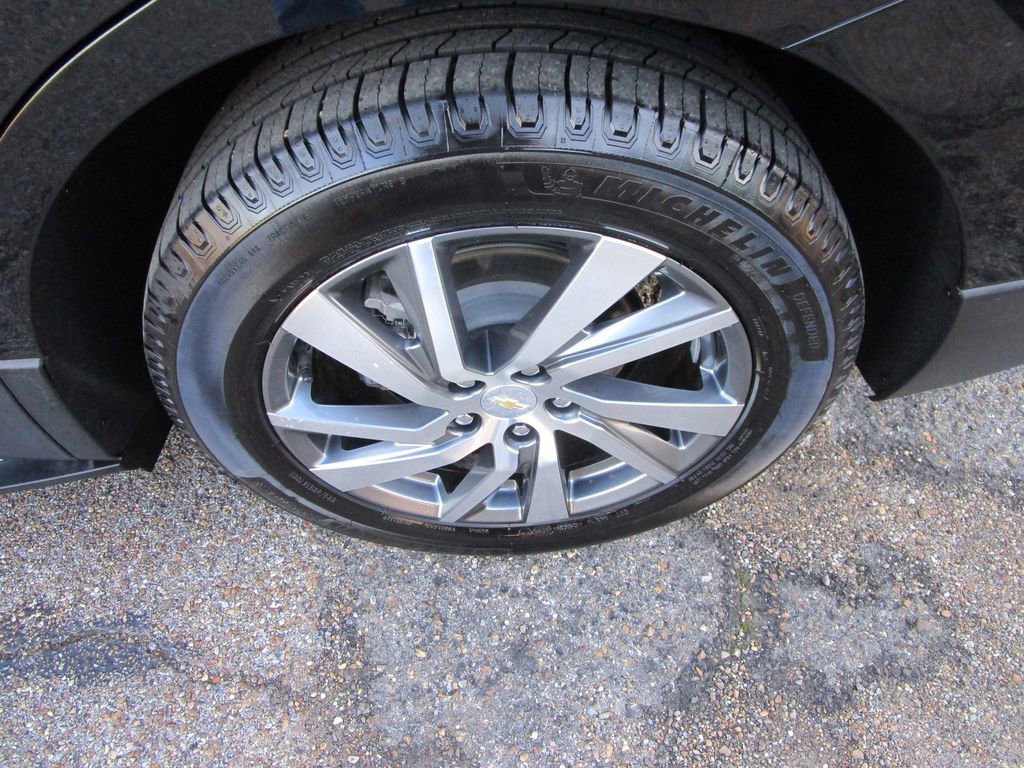 Used 2022 Chevrolet Equinox Premier image 10