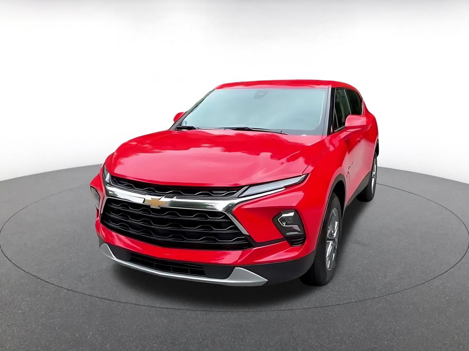 Used 2025 Chevrolet Blazer LT FWD image 7